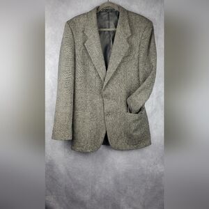 Designed by Francesco Maiolo Men’s coat, 100%Pure wool  made in Costarica Size L